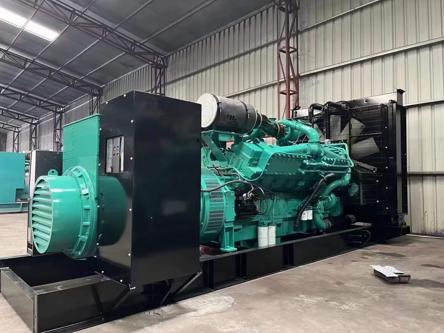 汨罗如何降低 800kW 柴油发电机输出电流的波动？