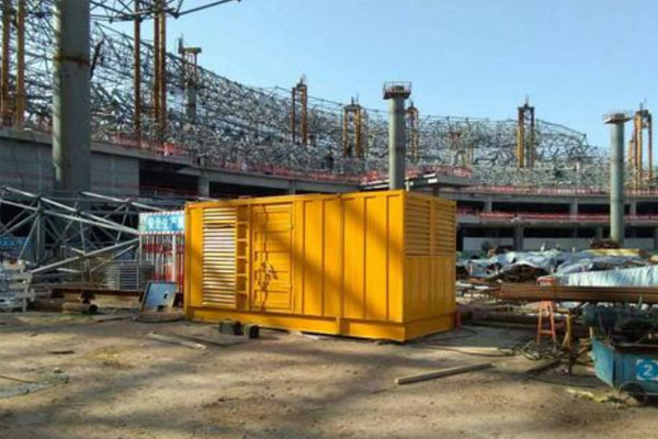 汨罗发电机出租如何判断空气滤清器是否需要更换？